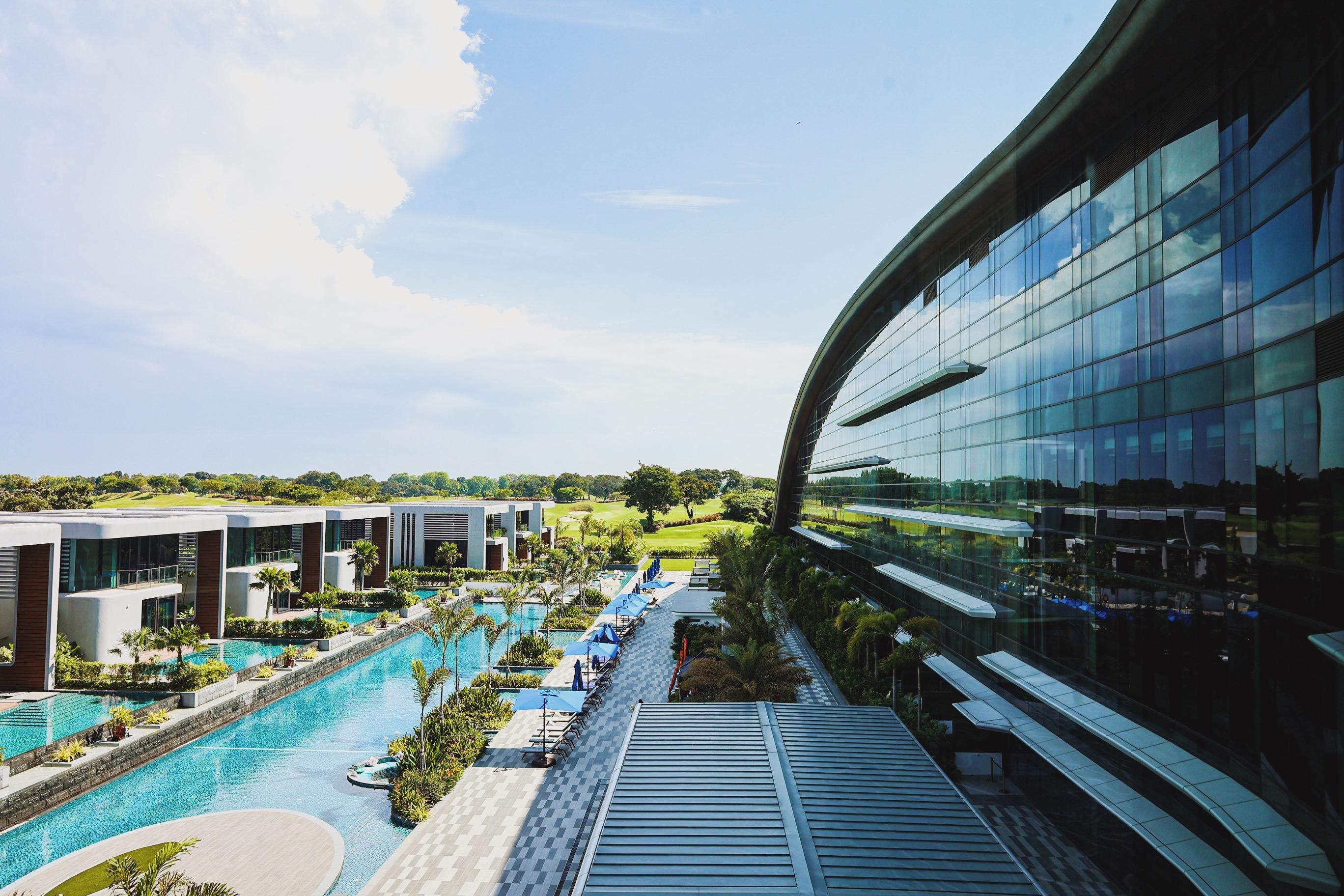 Dusit Thani Laguna Singapore Bagian luar foto The clubhouse at Laguna Golf, Philippines